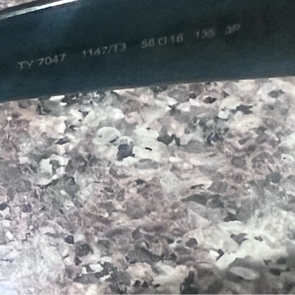 Tory Burch sunglasses - Picture 3 of 4